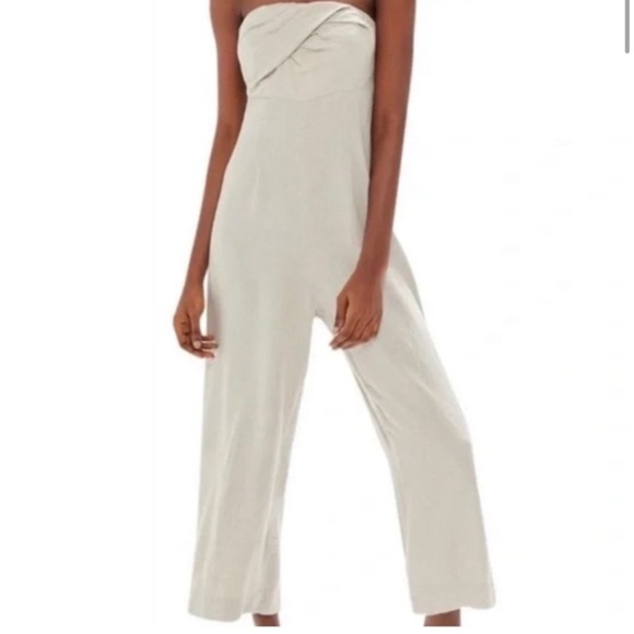 Urban Outfitters Linen Jumpsuit Women’s M Strapless Wide Leg Twist Front - Picture 2 of 12